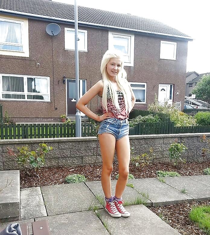 20P Cute and perky teen hotties 