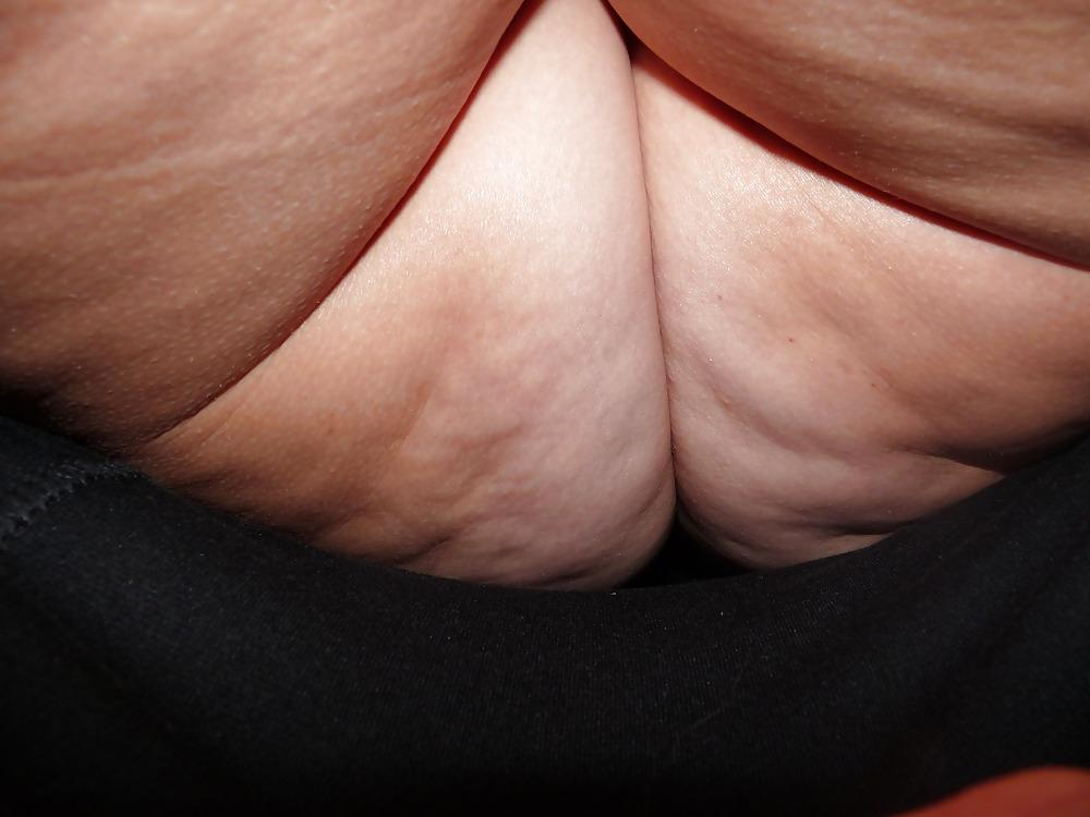 16P Cougar getting ready to make young mens dicks hard