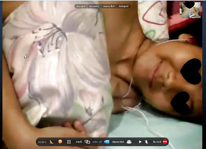 23P Awek show depan webcam