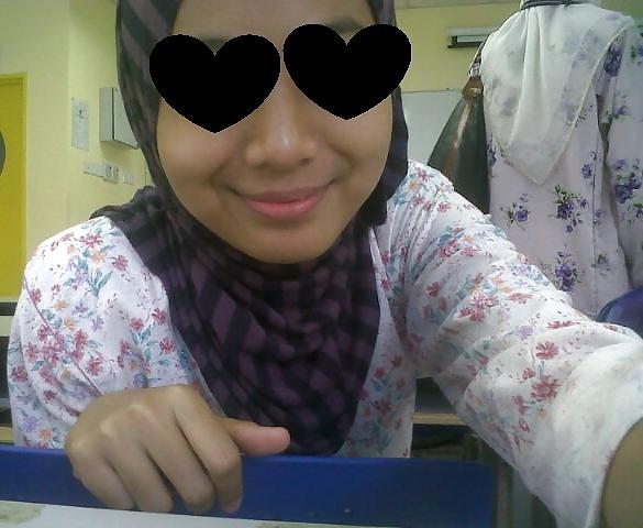 23P Awek show depan webcam