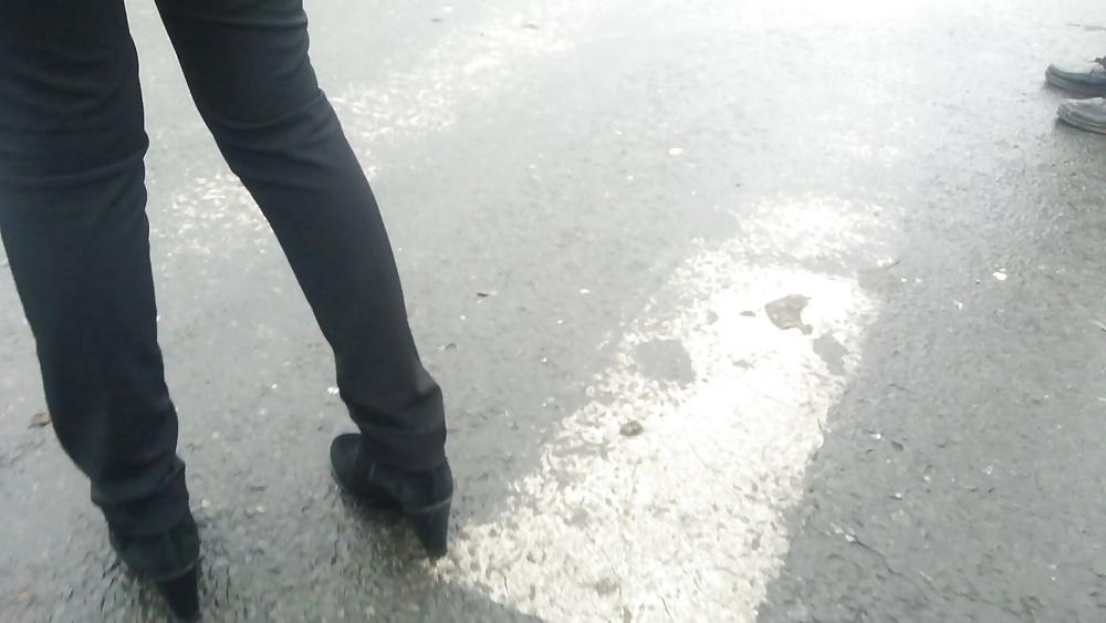 25P Spy old + young feet and ass romanian