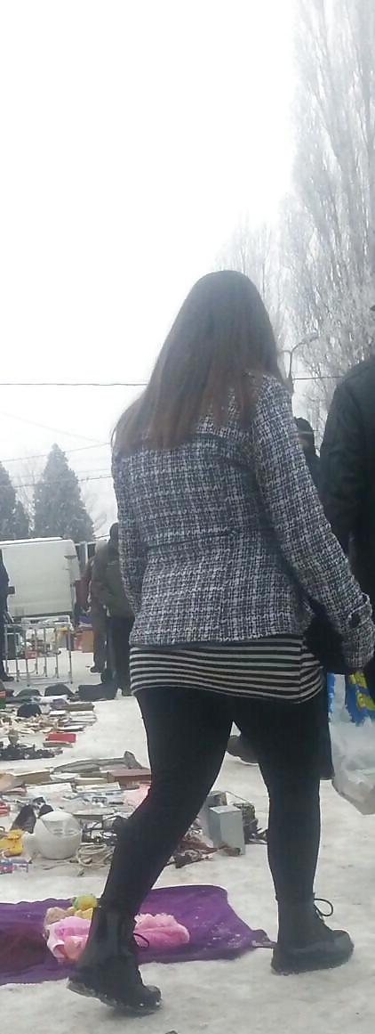 25P Spy old + young feet and ass romanian