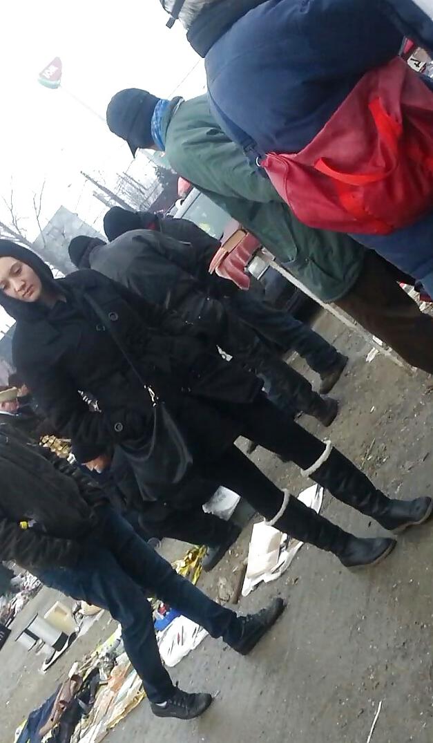 25P Spy old + young feet and ass romanian