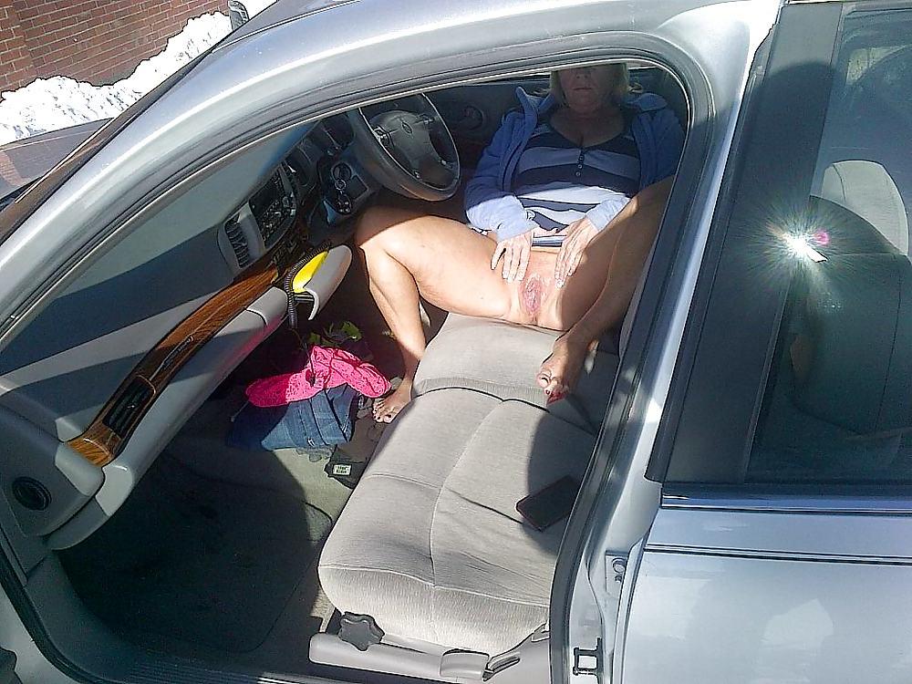 18P Slut sucking strangers cock in car & fingering pussy 