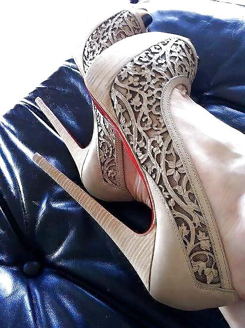 25P Yummy High Heel Platform Court Shoe's