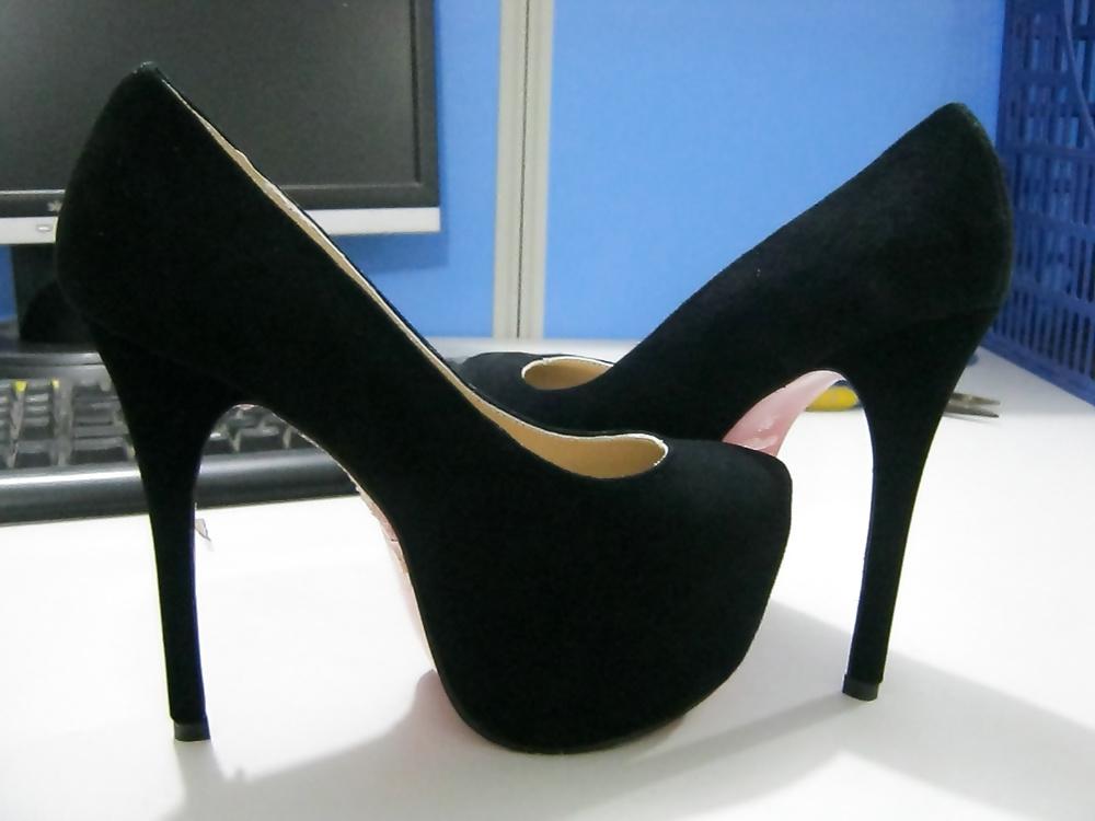 25P Yummy High Heel Platform Court Shoe's