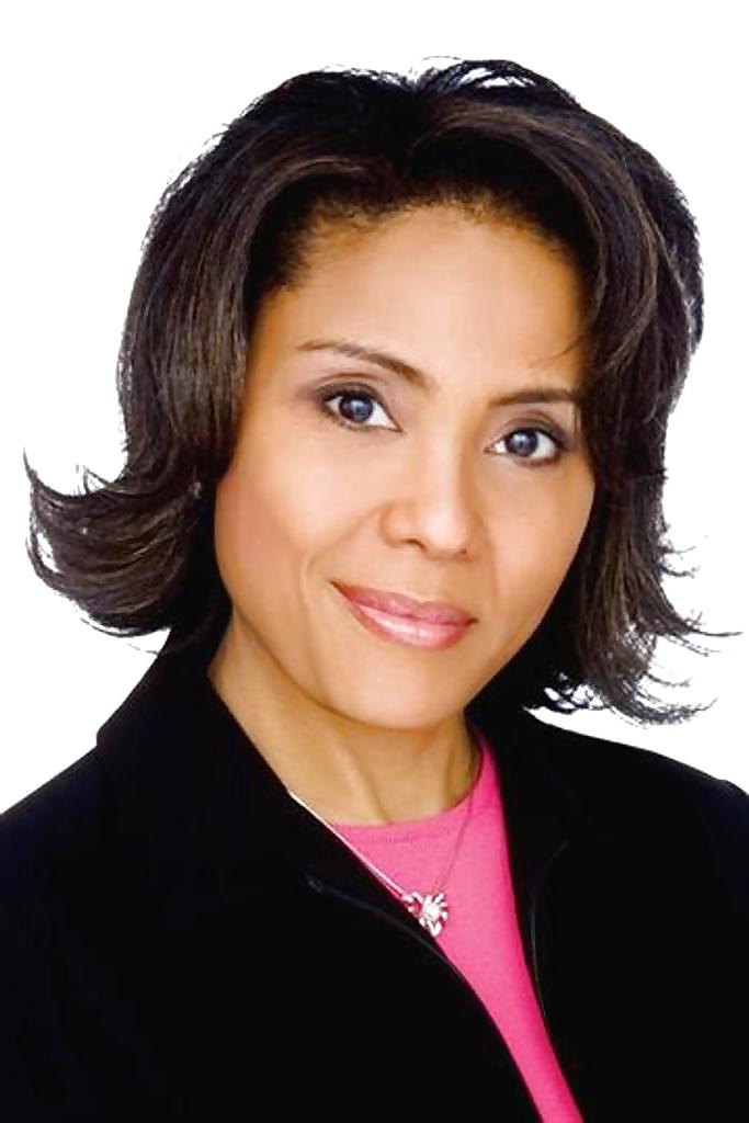 10P For Philly Guys - Who Else Jerks Off Over Joyce Evans?