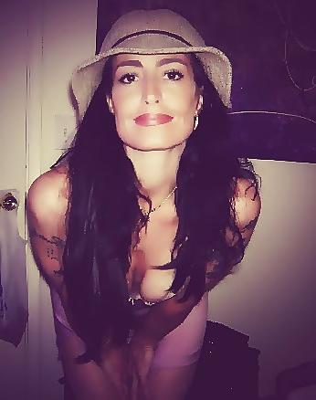 19P Naughty latina cougar