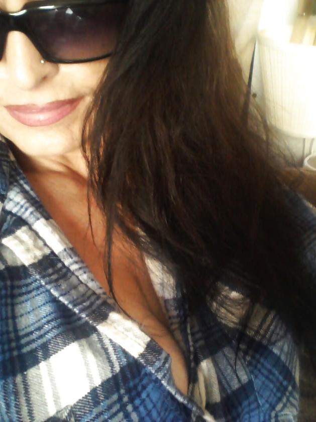 19P Naughty latina cougar