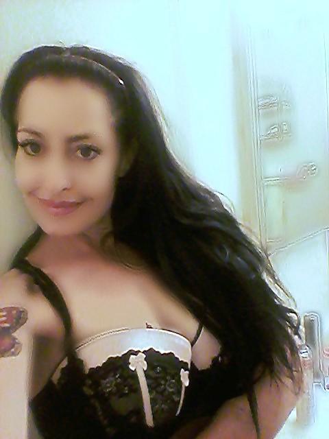 19P Naughty latina cougar