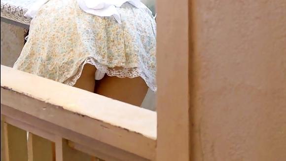 25P Bajo las falds de estas nenas