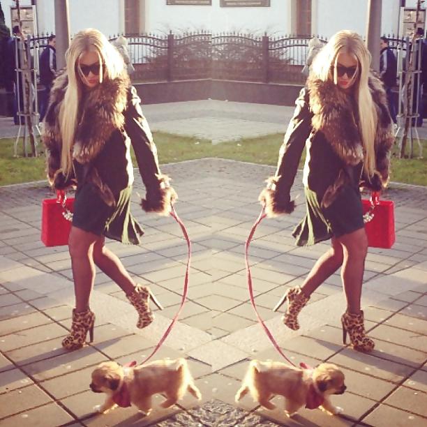 15P Instagram fur girl