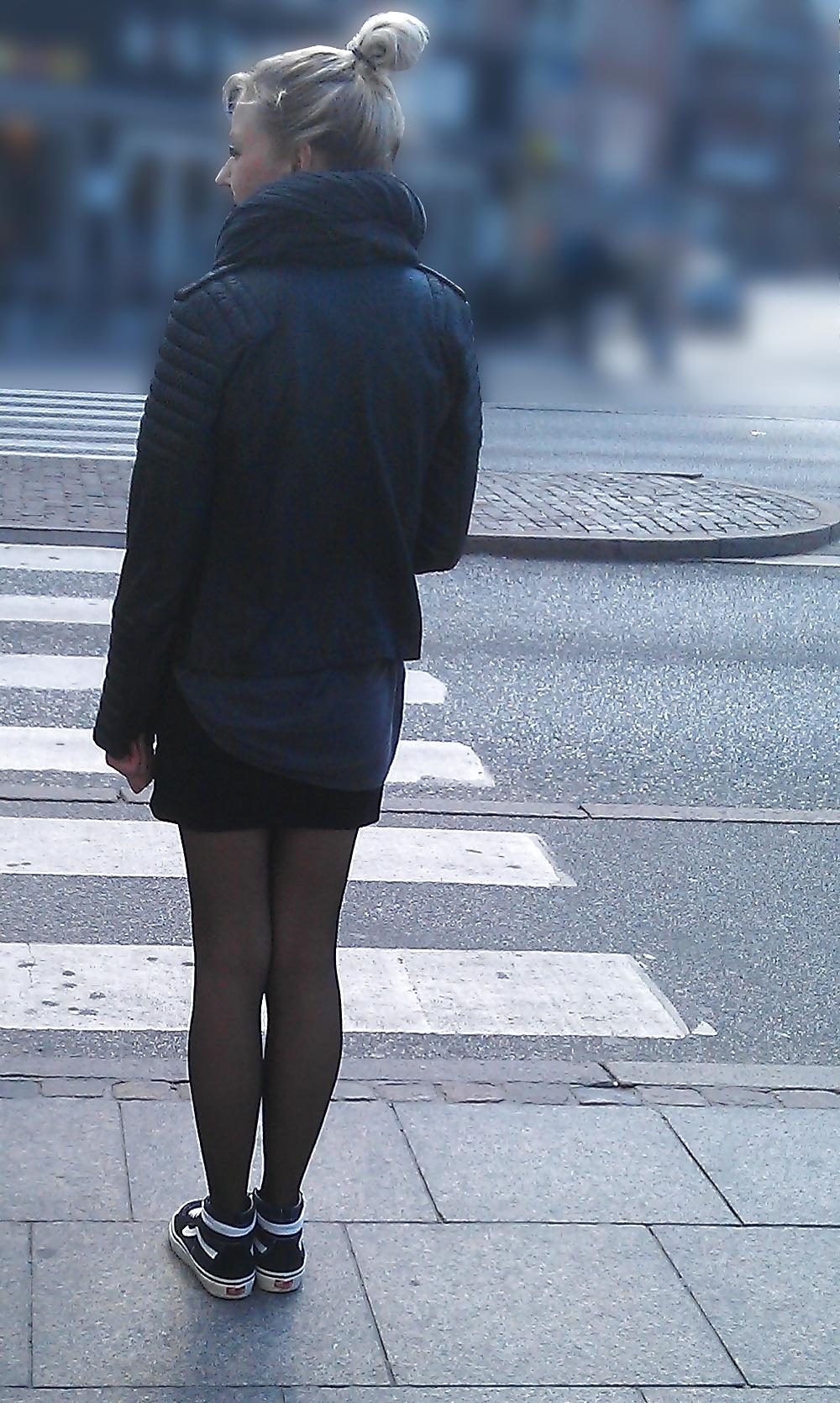 25P Nylons or pantyhose mix.