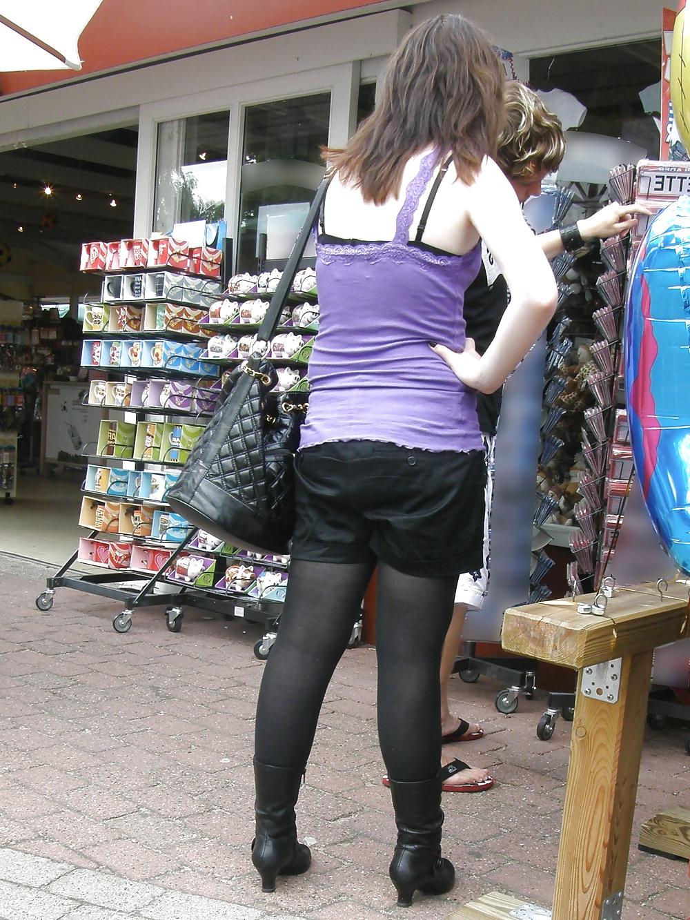 25P Nylons or pantyhose mix.