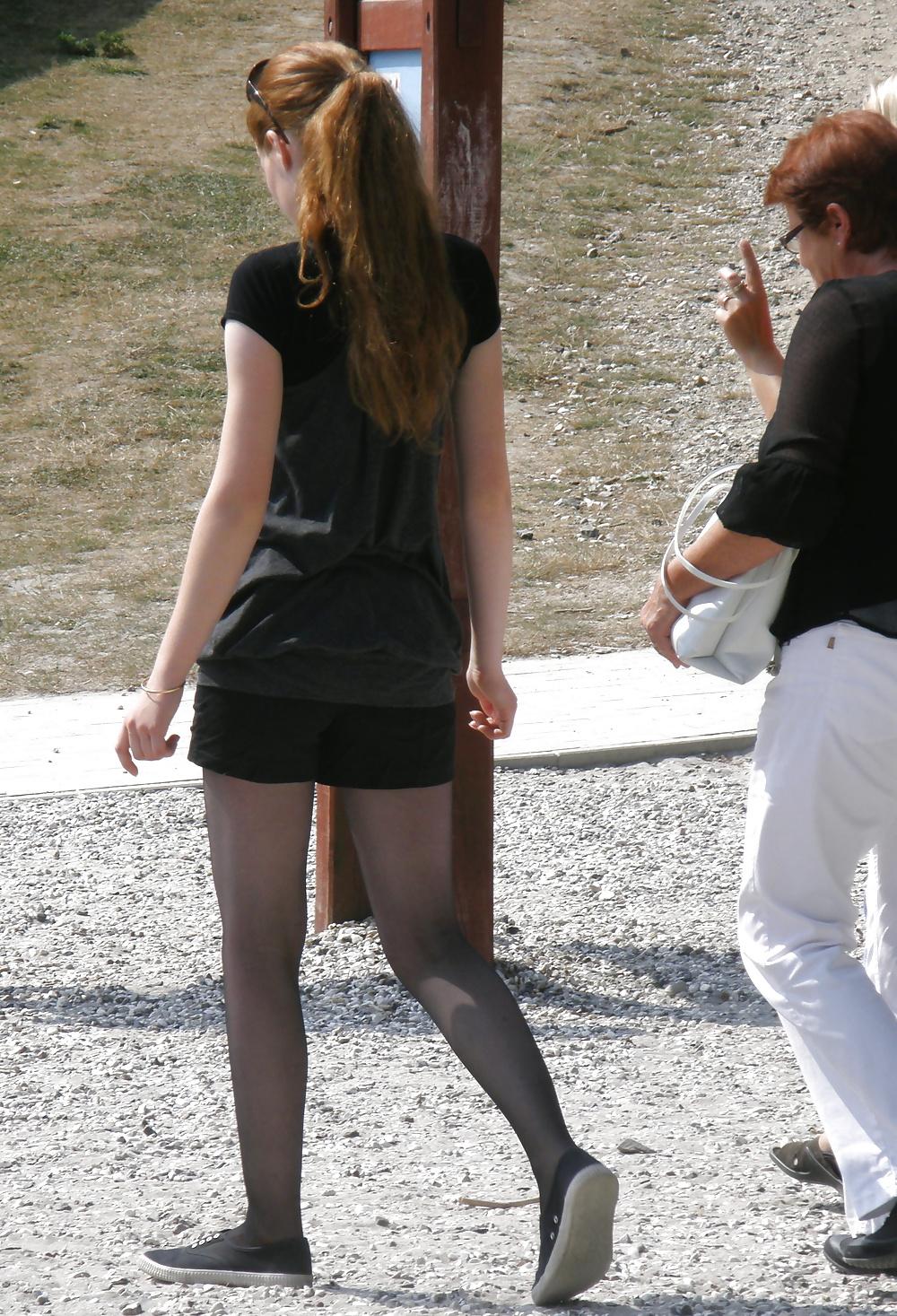 25P Nylons or pantyhose mix.