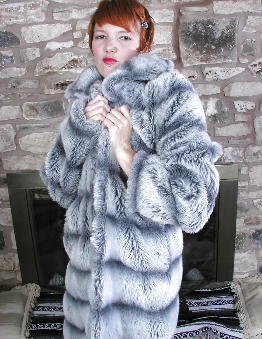 11P Molly in fur oat