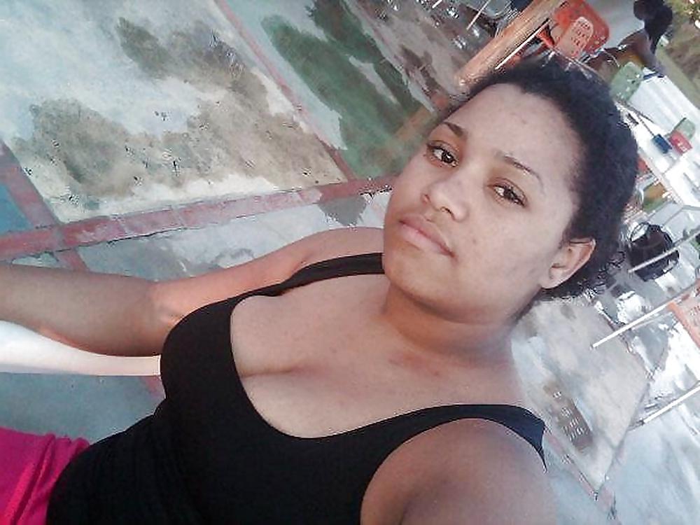 25P A dominican girl called Lisbeth Del R.