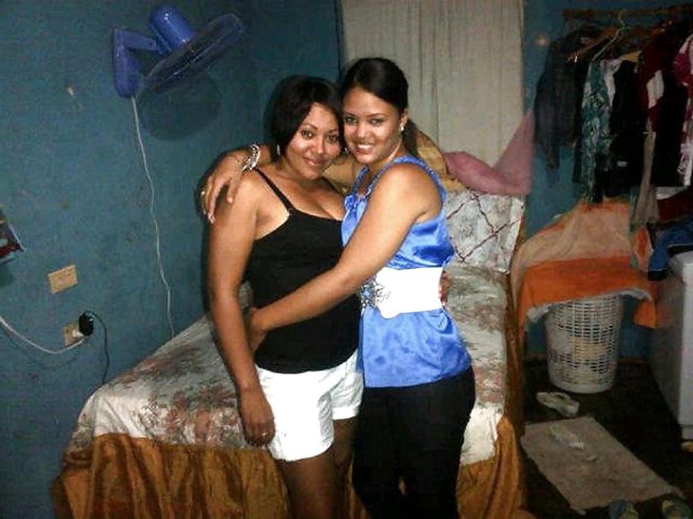 25P A dominican girl called Lisbeth Del R.