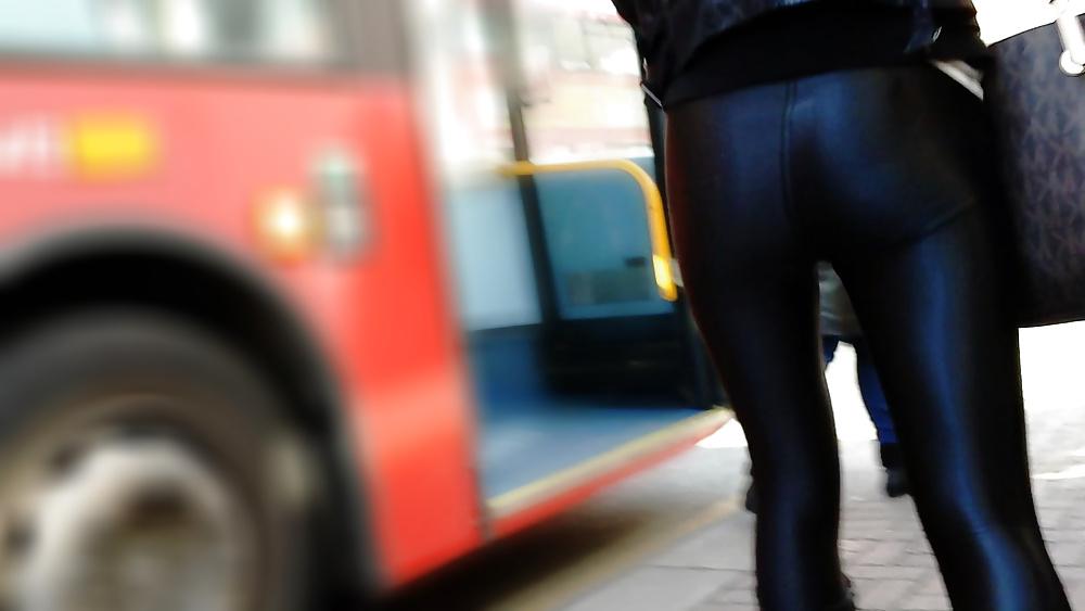 10P Teen Ass In Spandex Leggings