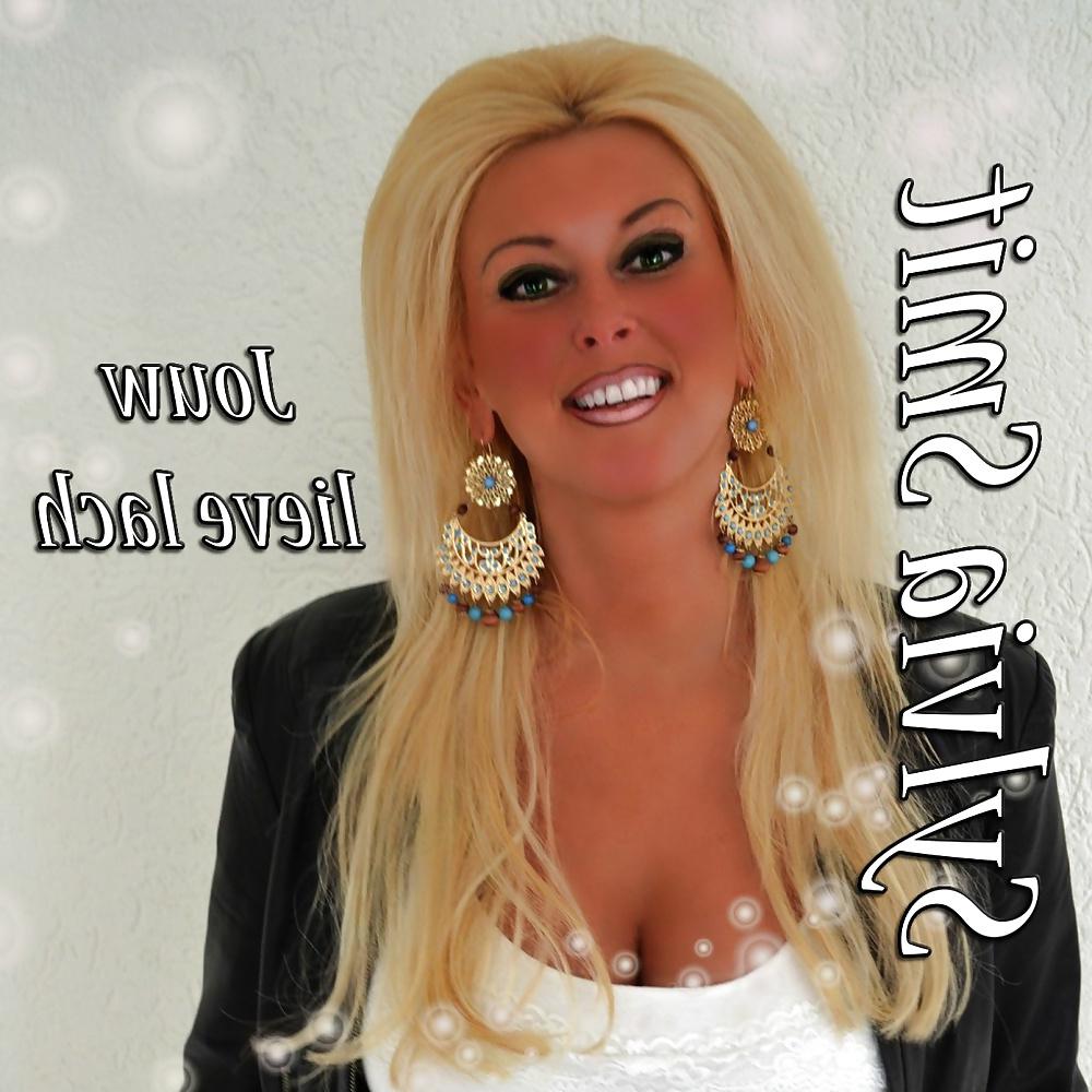 21P Hot Cougar & MILF Celebs