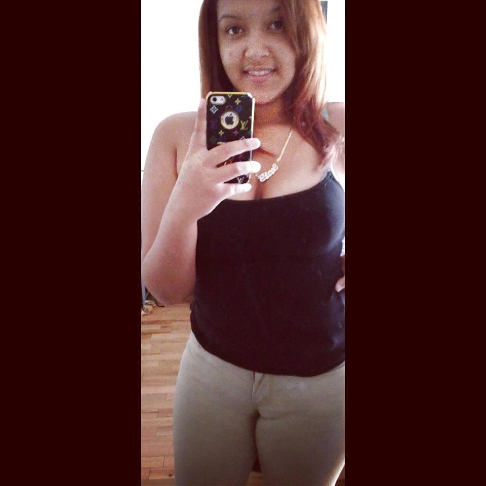 11P Latina Camel toe and fat pussys