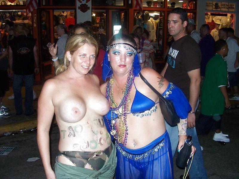 19P Show your tits 6.