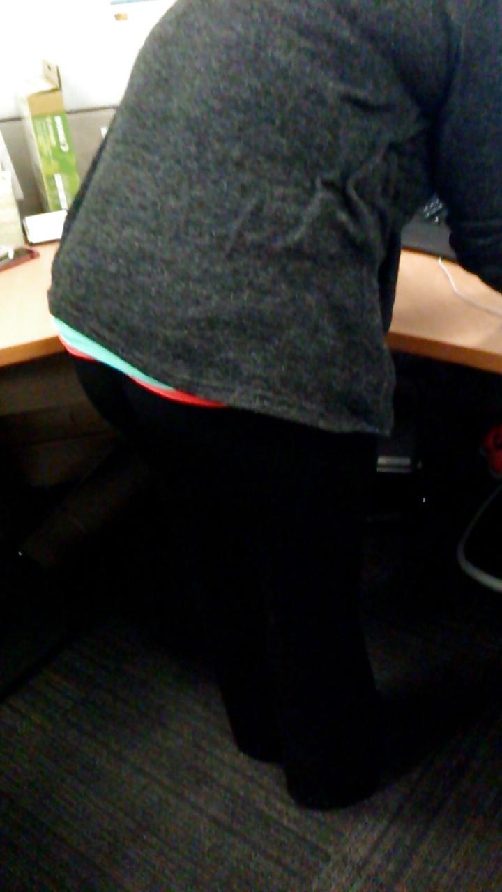 25P Office voyeur