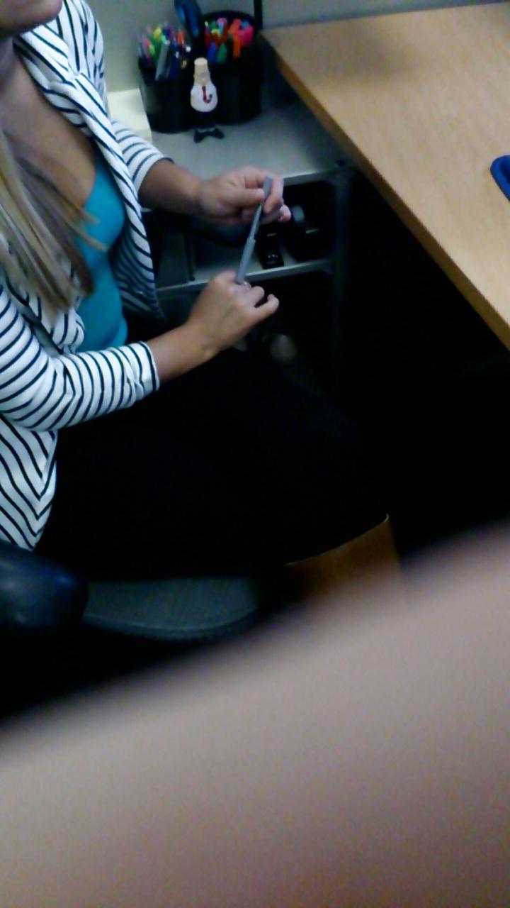 25P Office voyeur