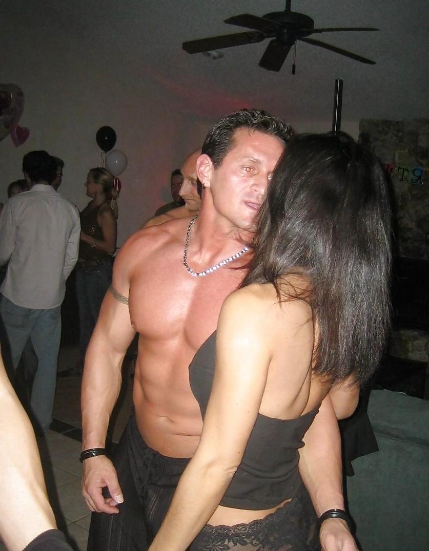 25P MILF - Swinging couple