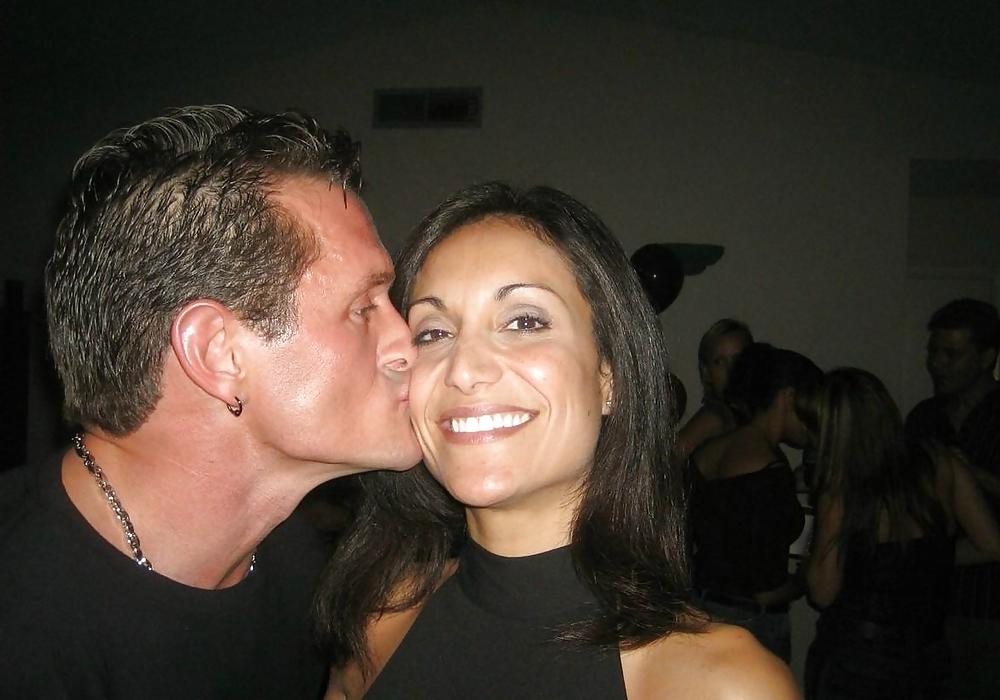 25P MILF - Swinging couple