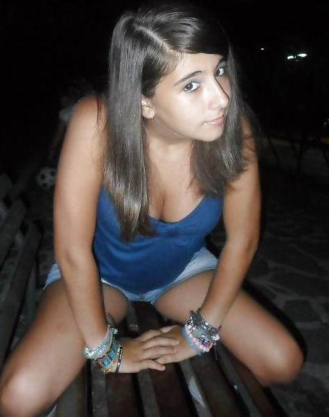 10P JeJe - Shy Brace-Faced Cutie 