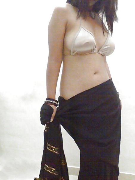20P Arabic Prostitutes Show....I 