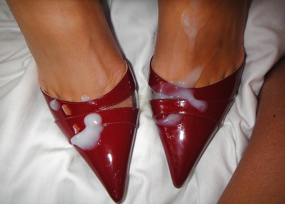 25P Cum in or on Heels