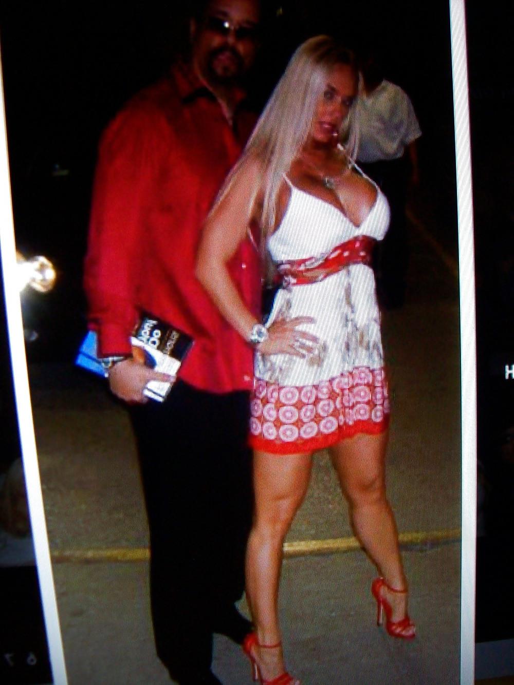 9P Trophy Wife, Hot Babe, or DAMN Delicious?