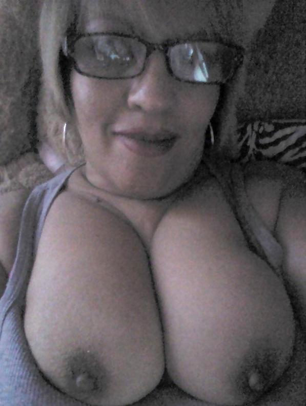 25P Naughty latina cougar