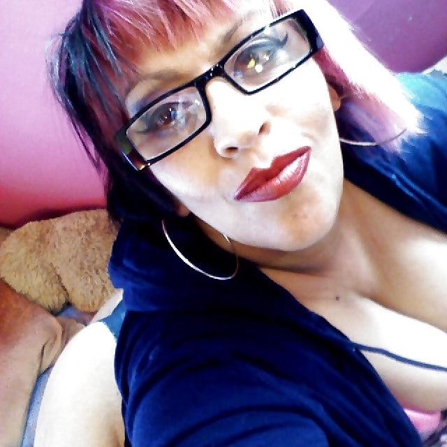 25P Naughty latina cougar