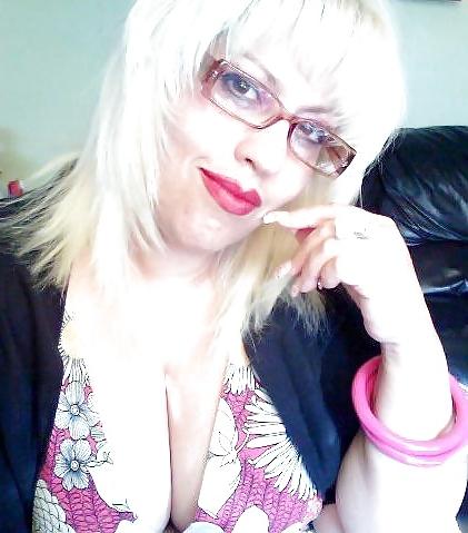 25P Naughty latina cougar