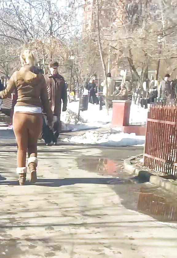 25P Spy old + young feet and ass romanian