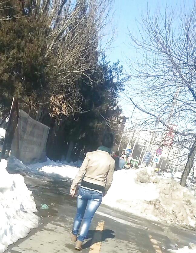 25P Spy old + young feet and ass romanian