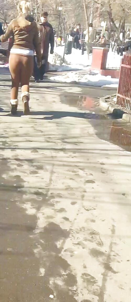 25P Spy old + young feet and ass romanian