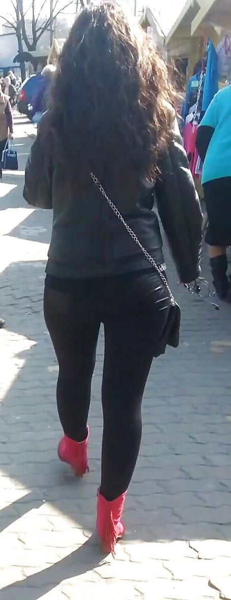 25P Sexy ass old + young romanian