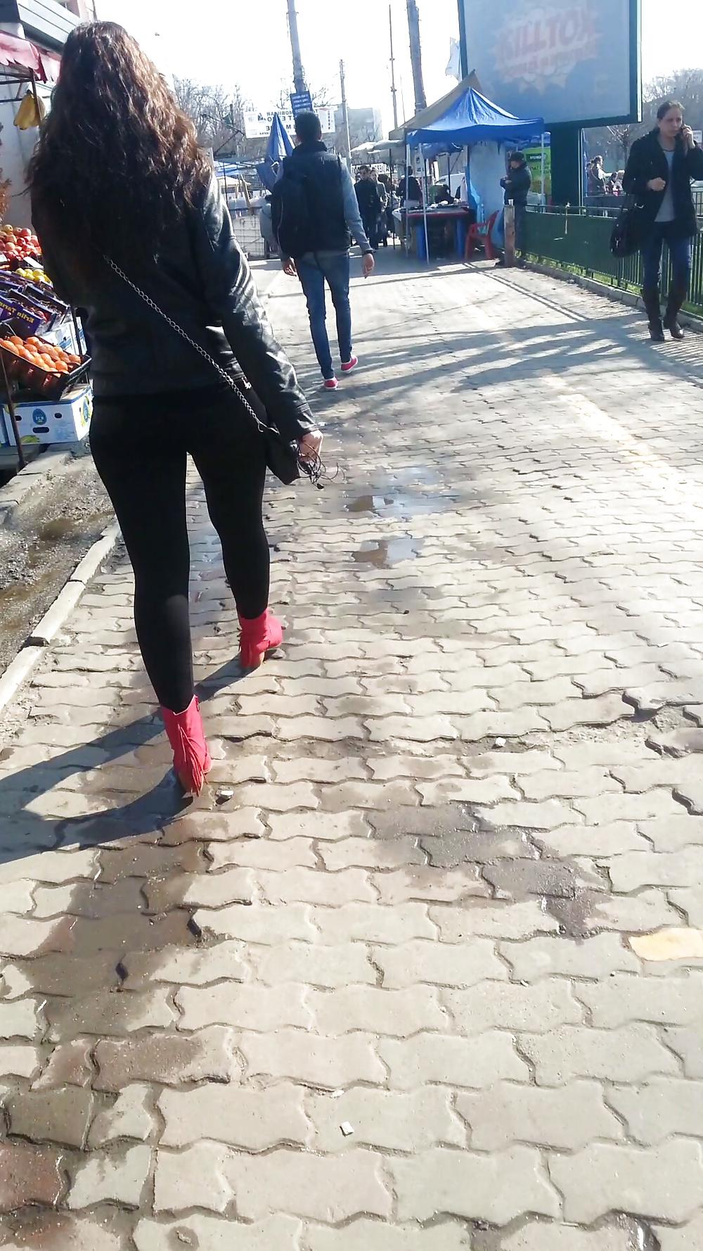 25P Sexy ass old + young romanian