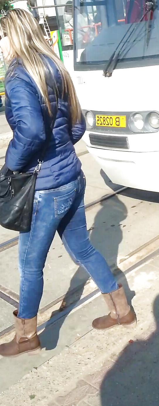 25P Sexy ass old + young romanian