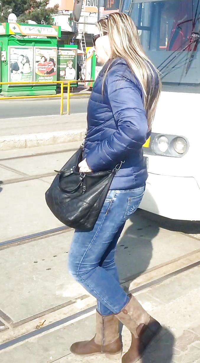 25P Sexy ass old + young romanian