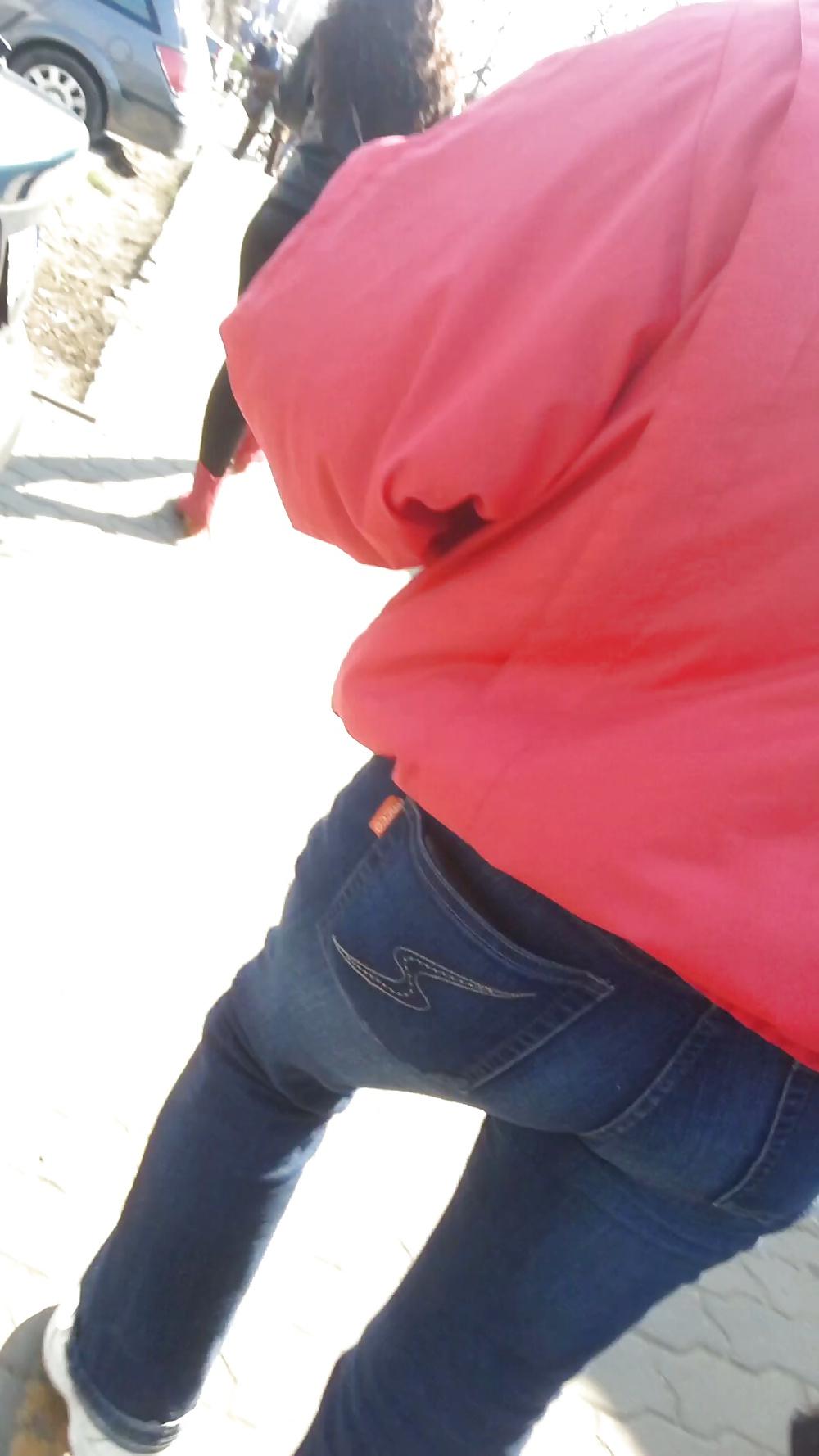 25P Sexy ass old + young romanian