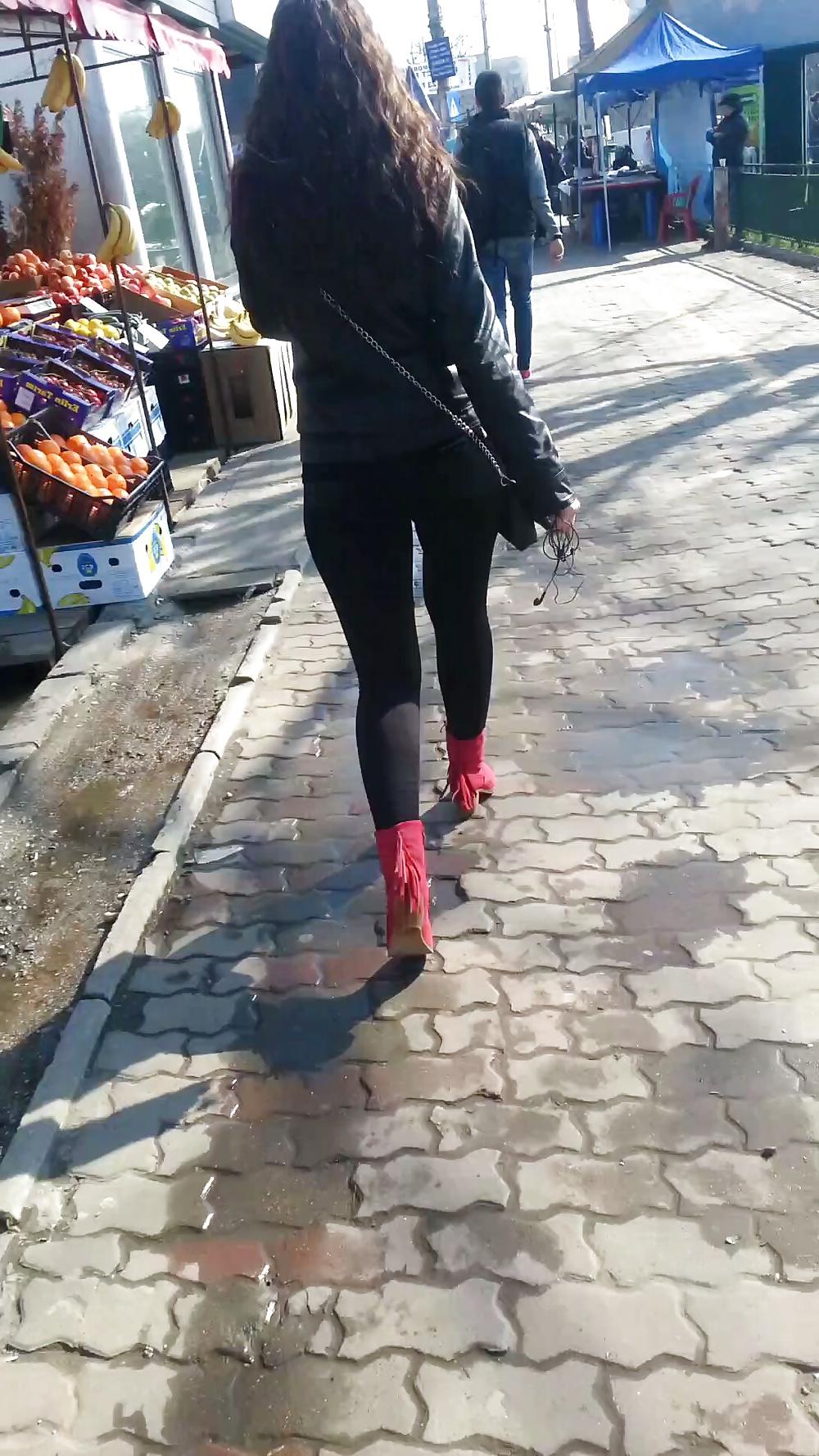25P Sexy ass old + young romanian