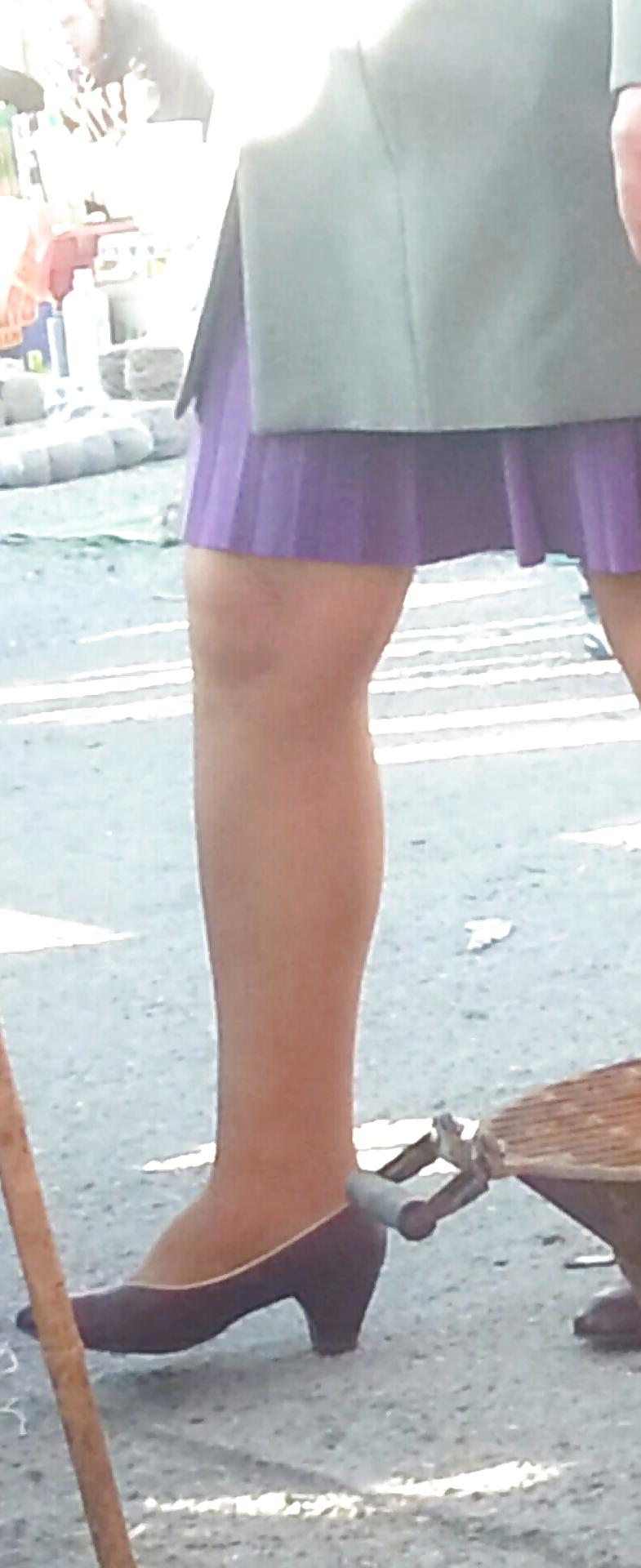 11P Hot skirt mature feet romanian