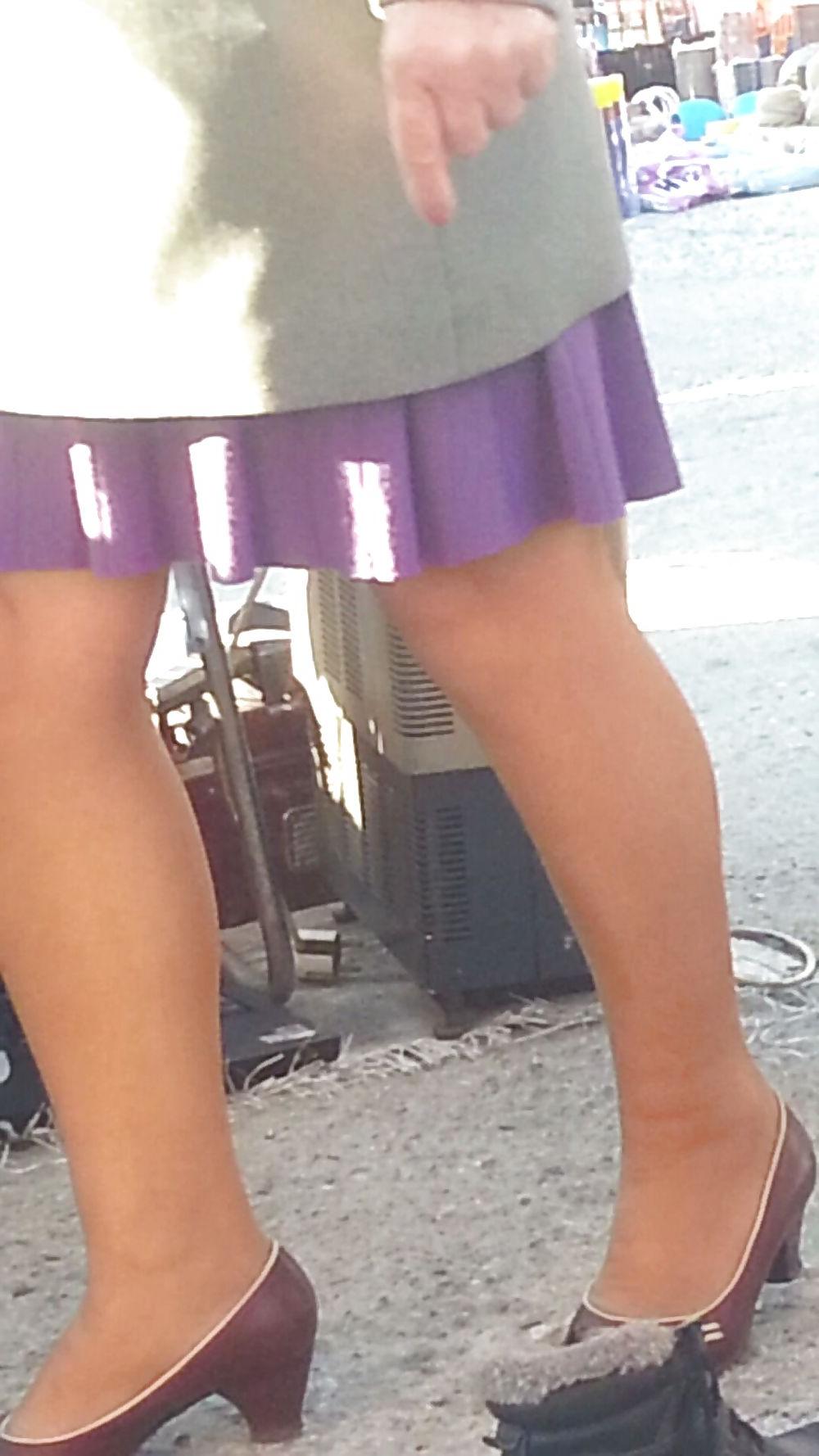 11P Hot skirt mature feet romanian