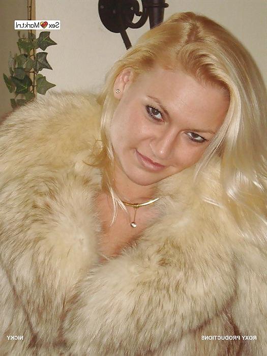 25P Fur coats