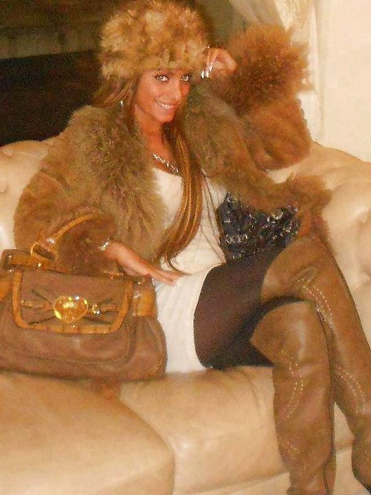 25P Fur coats